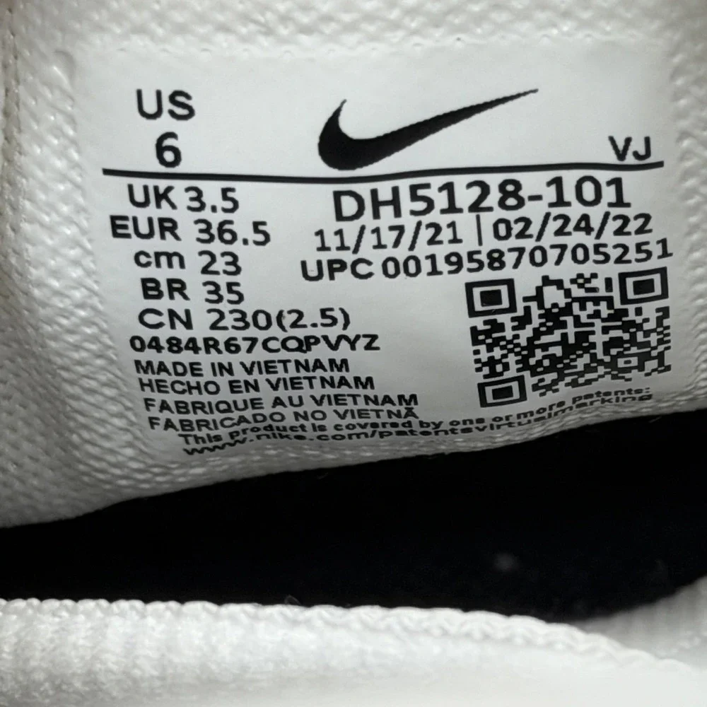 Nike Air Max Bliss Summit White Womens Size 6 DH5128-101